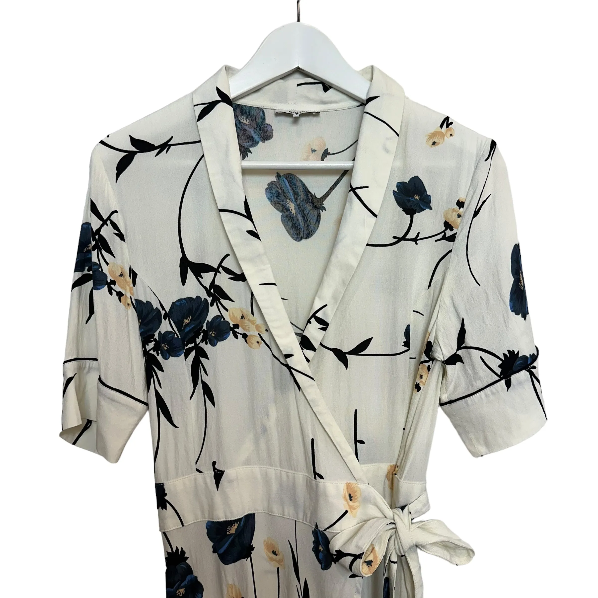 Ganni Dalton Crepe Wrap Dress Floral White Short Sleeve Midi Kimono 40