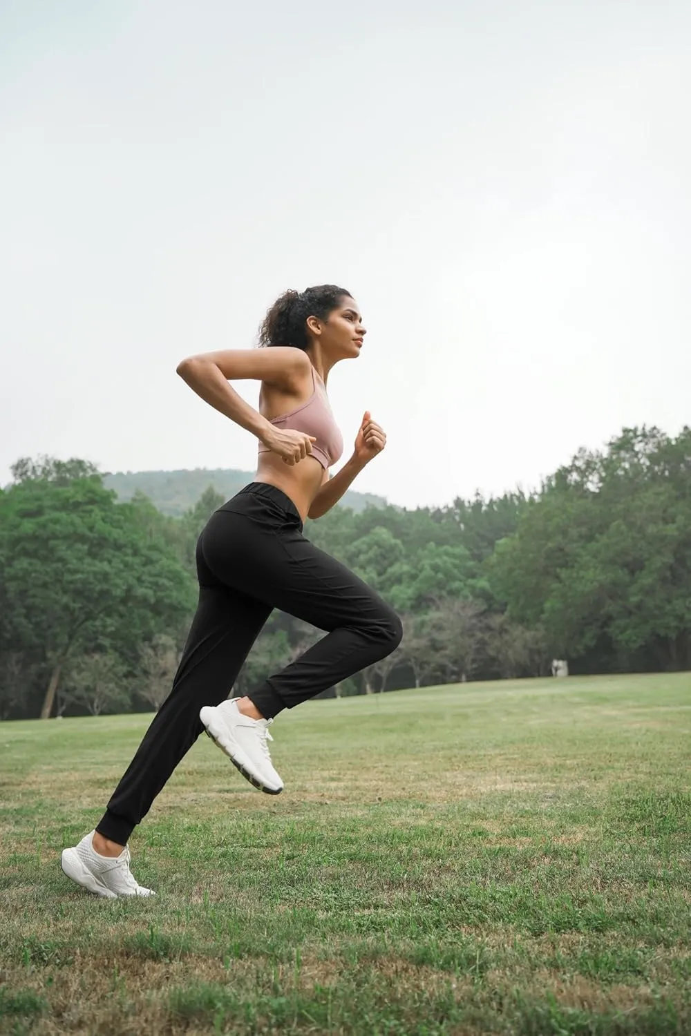 Women's Joggers Pants with Pockets Drawstring Running Sweatpants Workout Casual Tapered Pants